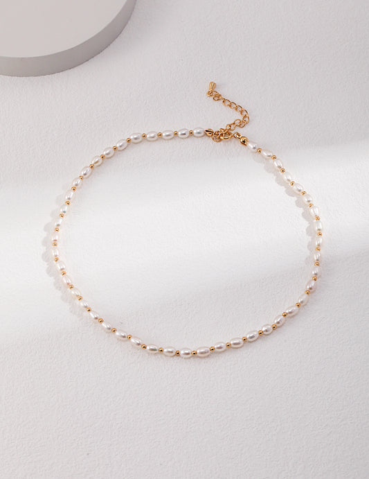 Minimalist Pearl Choker