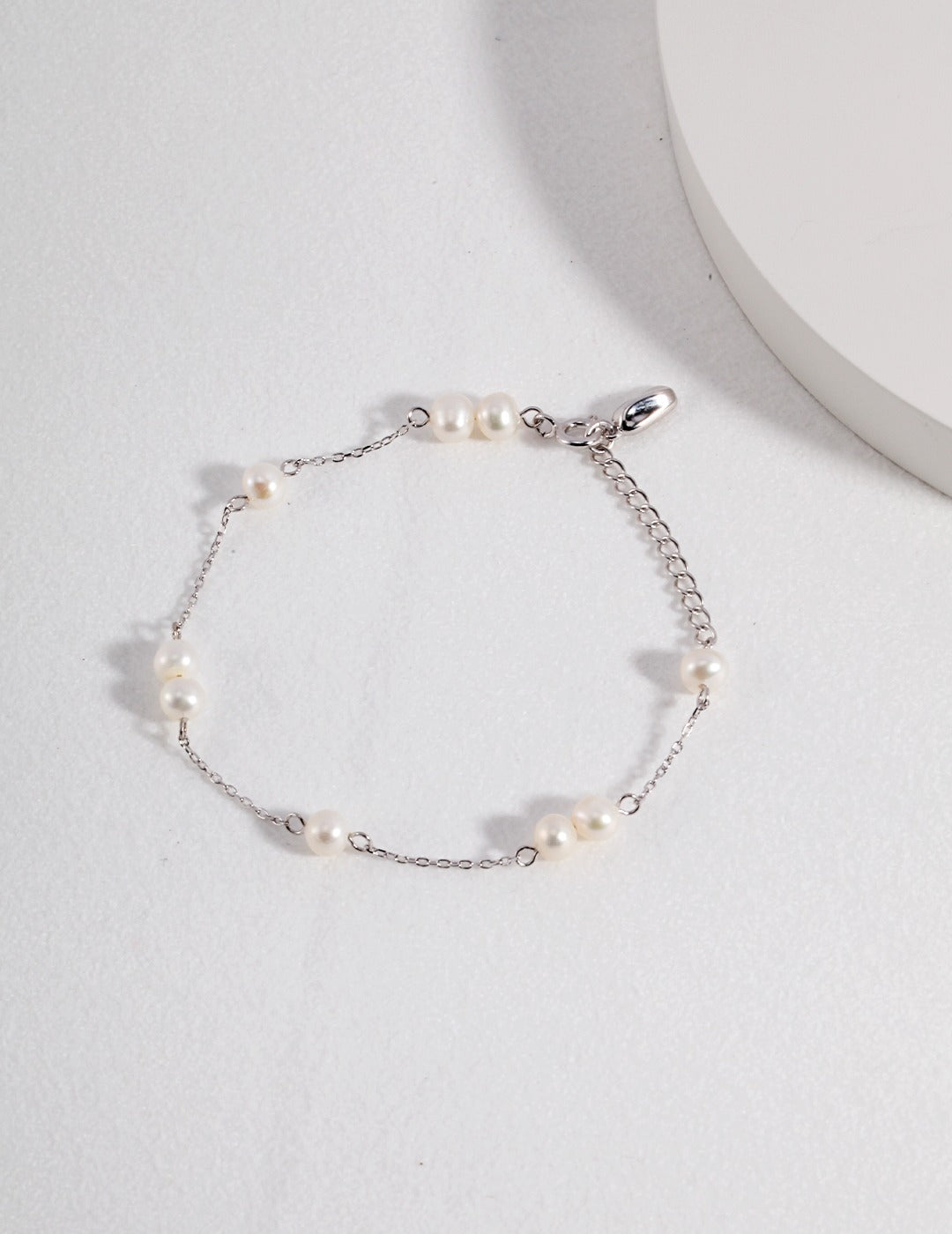 April Pearl Bracelet